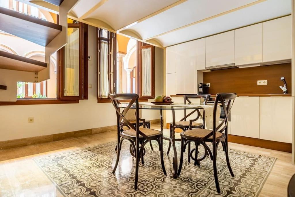 Luxury & Elegant Duplex In Center Seville
